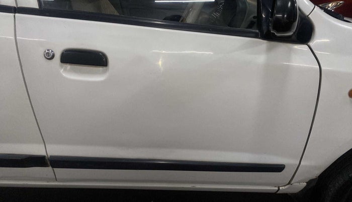 2012 Maruti Alto K10 VXI, Petrol, Manual, 63,557 km, Driver-side door - Circle - Paint ok & Dent >4 inch(If not in criase line)
