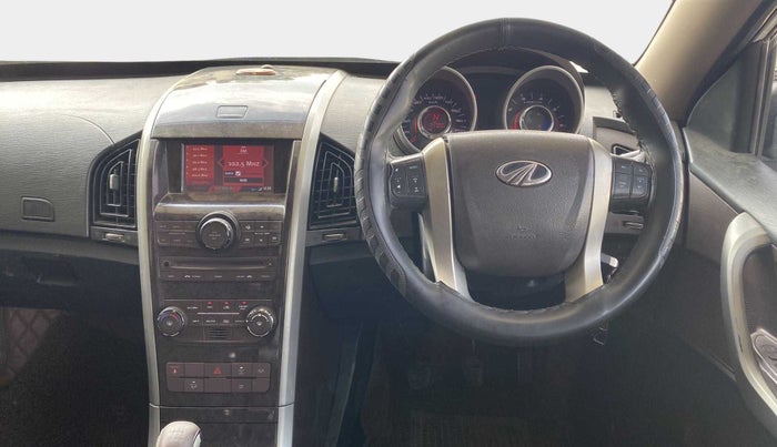 2013 Mahindra XUV500 W8, Diesel, Manual, 71,722 km, Steering Wheel Close Up