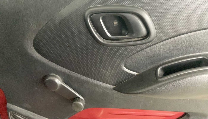 2018 Datsun Redi Go A, Petrol, Manual, 30,154 km, Driver Side Door Panels Control