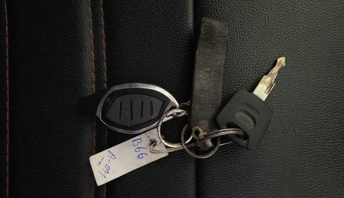 2018 Datsun Redi Go A, Petrol, Manual, 30,154 km, Key Close Up