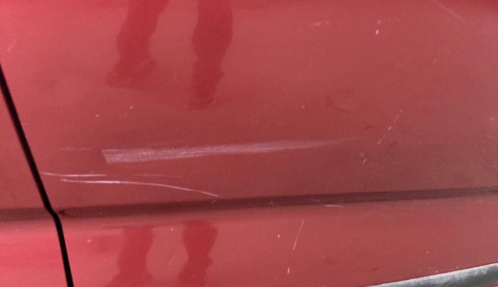 2018 Datsun Redi Go A, Petrol, Manual, 30,154 km, Driver-side door - Slightly dented