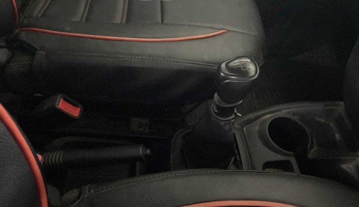 2018 Datsun Redi Go A, Petrol, Manual, 30,154 km, Gear Lever