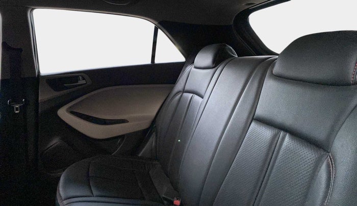 2015 Hyundai Elite i20 SPORTZ 1.2 (O), Petrol, Manual, 4,989 km, Right Side Rear Door Cabin