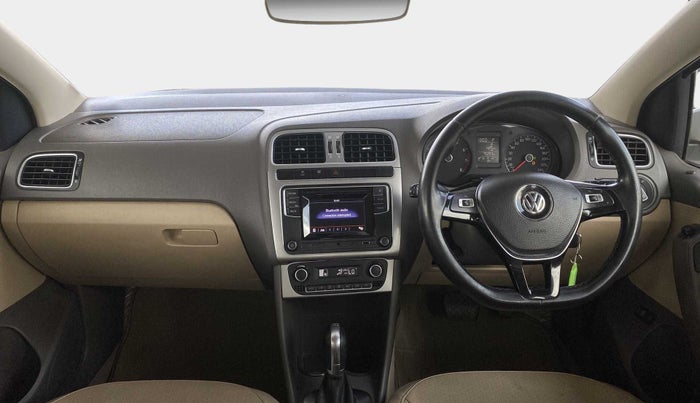 2016 Volkswagen Vento HIGHLINE PETROL AT, Petrol, Automatic, 75,277 km, Dashboard