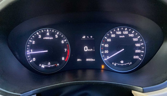2016 Hyundai Elite i20 ASTA 1.2 (O), Petrol, Manual, 30,616 km, Odometer Image