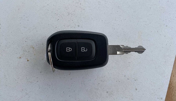 2018 Renault Duster RXS CVT, Petrol, Automatic, 41,012 km, Key Close Up