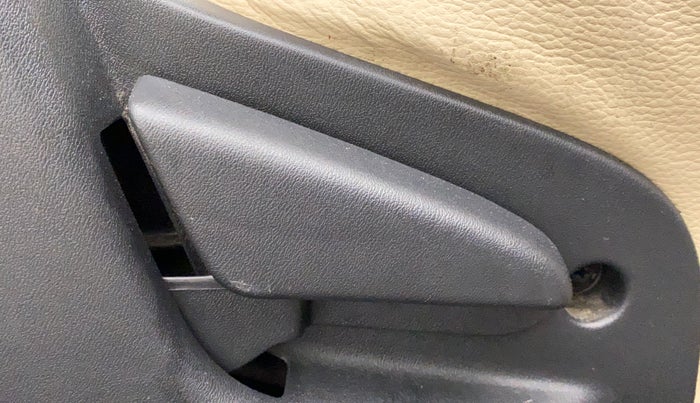 2019 Datsun Go T CVT, Petrol, Automatic, 70,260 km, Driver Side Adjustment Panel