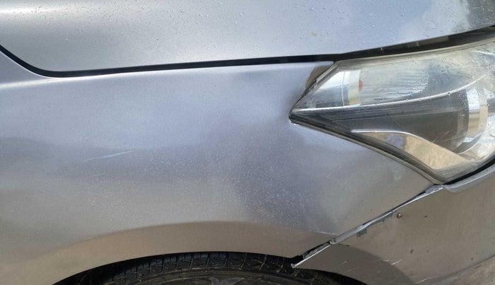 2017 Maruti Ciaz ZETA 1.4  MT PETROL, Petrol, Manual, 1,18,070 km, Right fender - Slightly dented