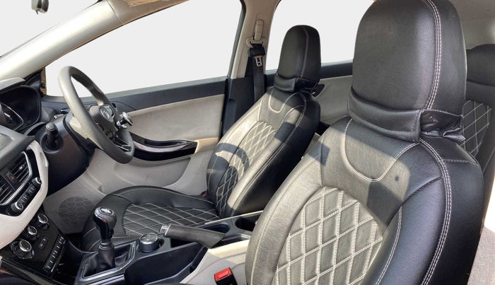 2020 Tata NEXON XZ PETROL, Petrol, Manual, 17,466 km, Right Side Front Door Cabin