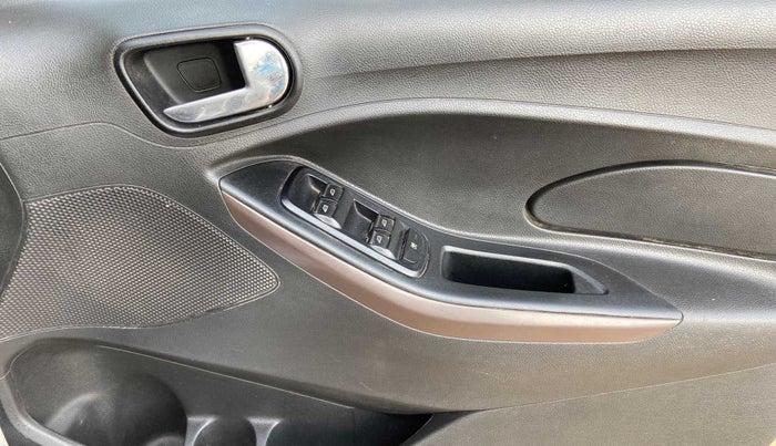 2019 Ford FREESTYLE TITANIUM 1.5 DIESEL, Diesel, Manual, 40,434 km, Driver Side Door Panels Control