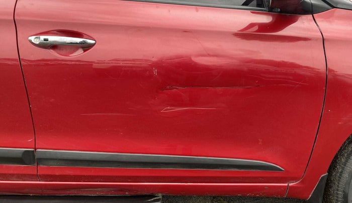 2017 Hyundai Elite i20 ASTA 1.2 (O), Petrol, Manual, 1,14,973 km, Driver-side door - Minor scratches
