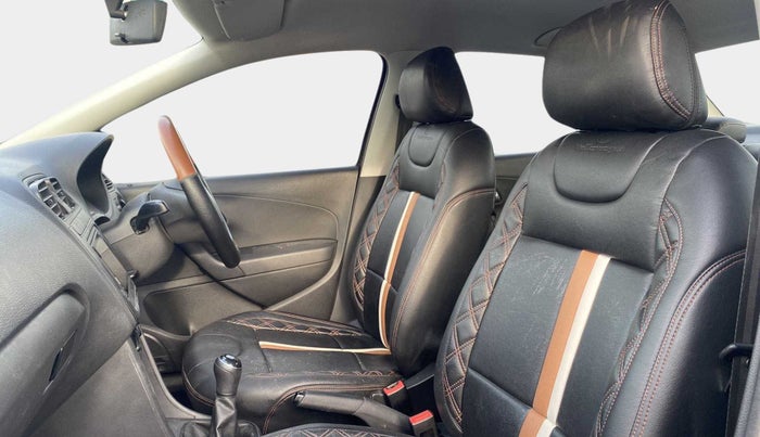 2019 Volkswagen Ameo COMFORTLINE 1.0L, Petrol, Manual, 25,946 km, Right Side Front Door Cabin