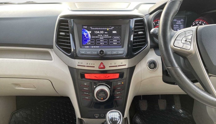 2020 Mahindra XUV300 W8 (O) 1.2 PETROL, Petrol, Manual, 59,575 km, Air Conditioner