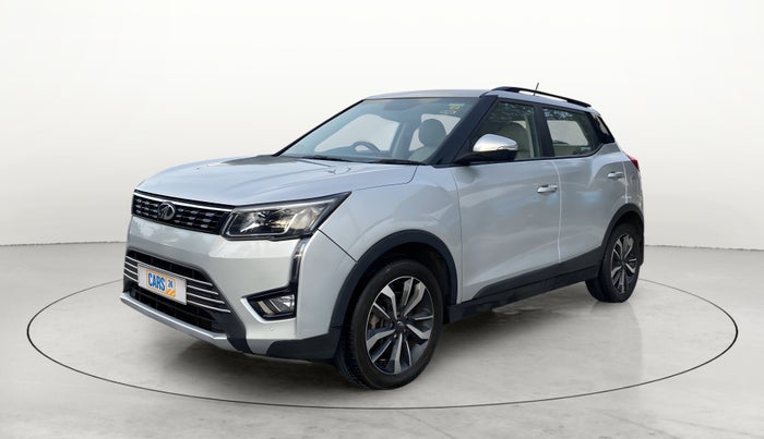 2020 Mahindra XUV300 W8 (O) 1.2 PETROL, Petrol, Manual, 59,575 km, Left Front Diagonal