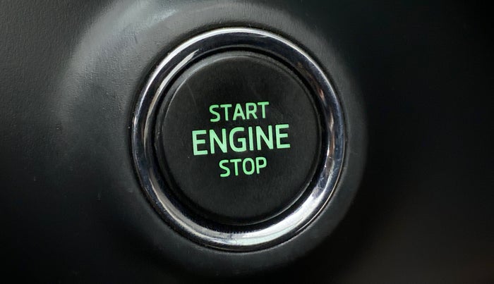 2018 Skoda Octavia LK 1.8 TSI AT, Petrol, Automatic, 67,602 km, Keyless Start/ Stop Button