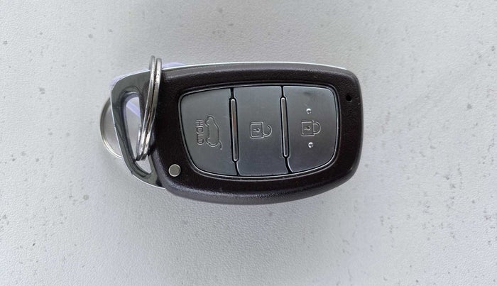 2017 Hyundai Creta SX PLUS AT 1.6 PETROL, Petrol, Automatic, 80,920 km, Lock system - Remote key not functional