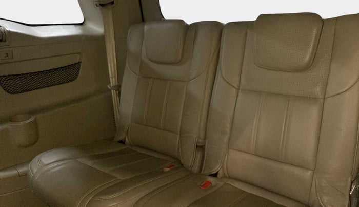 2015 Mahindra XUV500 W10, Diesel, Manual, 91,571 km, Third Seat Row ( optional )