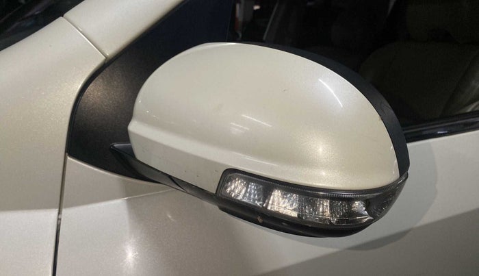 2015 Mahindra XUV500 W10, Diesel, Manual, 91,571 km, Left rear-view mirror - Folding motor not working