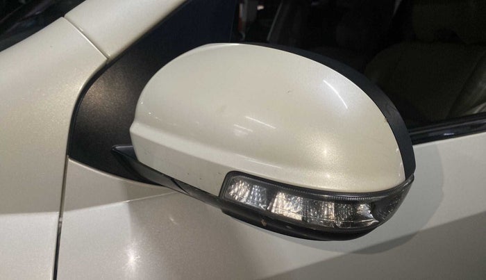 2015 Mahindra XUV500 W10, Diesel, Manual, 91,571 km, Left rear-view mirror - Folding motor not working