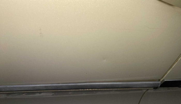 2015 Mahindra XUV500 W10, Diesel, Manual, 91,571 km, Front passenger door - Minor scratches