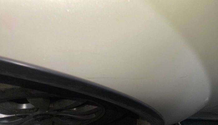 2015 Mahindra XUV500 W10, Diesel, Manual, 91,571 km, Left fender - Minor scratches