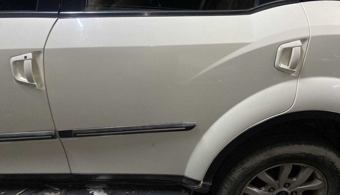 2015 Mahindra XUV500 W10, Diesel, Manual, 91,571 km, Rear left door - Minor scratches