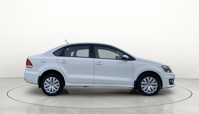 2016 Volkswagen Vento COMFORTLINE 1.2 TSI AT, Petrol, Automatic, 92,116 km, Right Side View