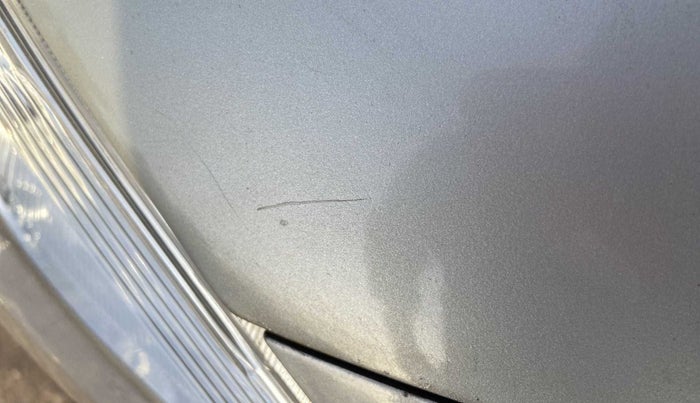 2018 Maruti Swift VXI, Petrol, Manual, 37,780 km, Bonnet (hood) - Minor scratches
