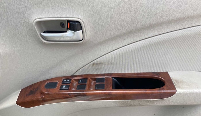 2018 Maruti Celerio VXI, Petrol, Manual, 21,075 km, Driver Side Door Panels Control