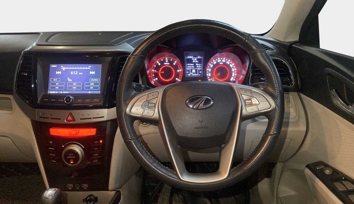 2020 Mahindra XUV300 W8 1.5 DIESEL AMT, Diesel, Automatic, 61,118 km, Steering Wheel Close Up