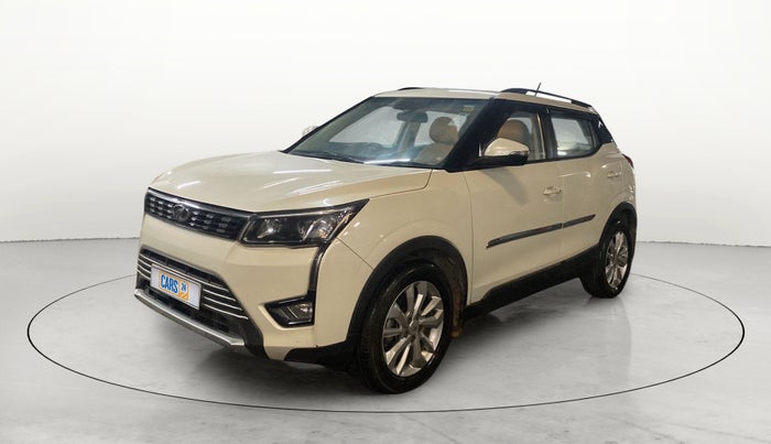 2020 Mahindra XUV300 W8 1.5 DIESEL AMT, Diesel, Automatic, 61,118 km, Left Front Diagonal