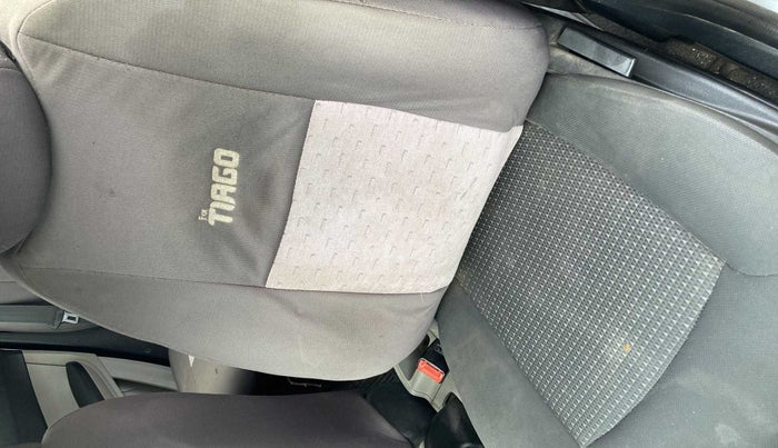 2018 Tata Tiago XZ PETROL, Petrol, Manual, 53,727 km, Front left seat (passenger seat) - Cover slightly torn
