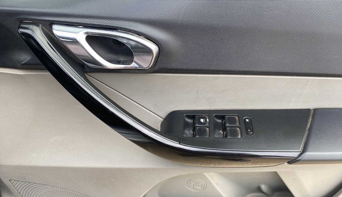 2018 Tata Tiago XZ PETROL, Petrol, Manual, 53,727 km, Driver Side Door Panels Control