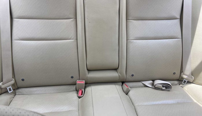 2018 Honda City 1.5L I-VTEC VX, Petrol, Manual, 35,288 km, Second-row right seat - Cover slightly stained
