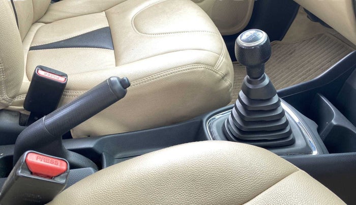 2019 Honda Amaze 1.2L I-VTEC VX, Petrol, Manual, 54,418 km, Gear Lever