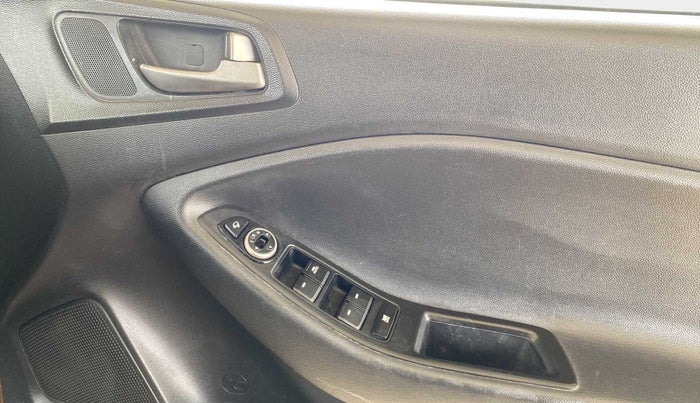 2015 Hyundai i20 Active 1.2 S, Petrol, Manual, 57,294 km, Driver Side Door Panels Control