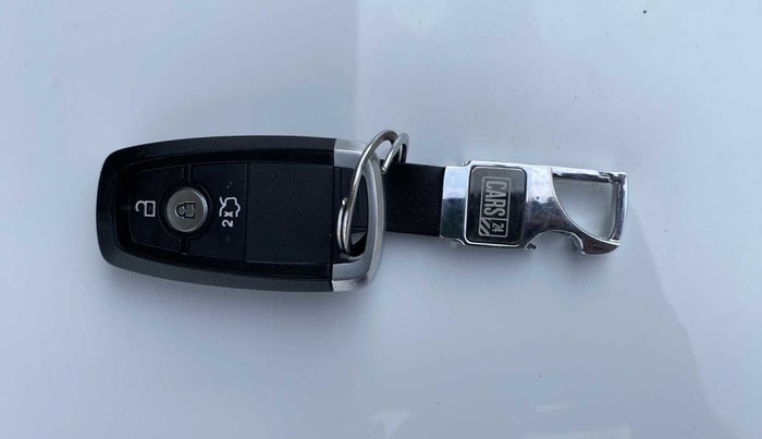 2019 Ford New Figo TITANIUM BLU 1.2 PETROL, Petrol, Manual, 40,604 km, Key Close Up