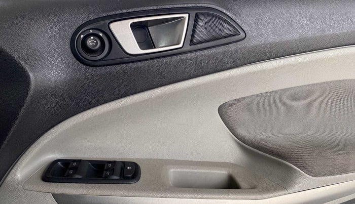 2015 Ford Ecosport TITANIUM 1.5L PETROL AT, Petrol, Automatic, 41,126 km, Driver Side Door Panels Control