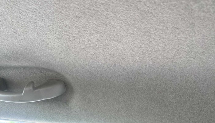 2014 Hyundai Grand i10 SPORTZ 1.1 CRDI, Diesel, Manual, 76,164 km, Ceiling - Roof lining is slightly discolored