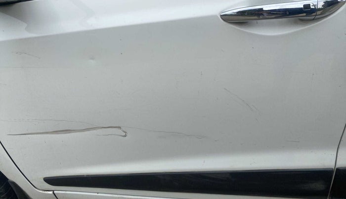 2014 Hyundai Grand i10 SPORTZ 1.1 CRDI, Diesel, Manual, 76,164 km, Front passenger door - Minor scratches