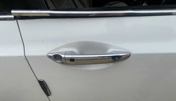 2014 Hyundai Grand i10 SPORTZ 1.1 CRDI, Diesel, Manual, 76,164 km, Driver-side door - Minor scratches