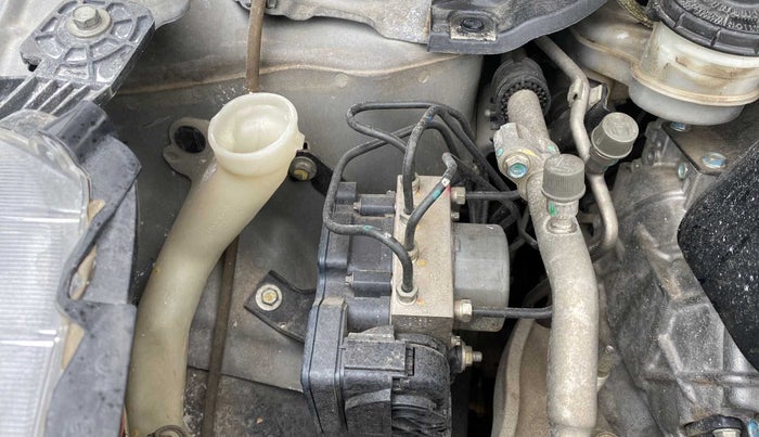 2018 Honda BR-V 1.5L I- DTEC V, Diesel, Manual, 72,392 km, Front windshield - Wiper bottle cap missing
