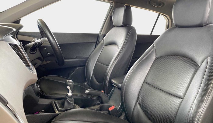 2015 Hyundai Creta SX PLUS 1.6 PETROL, Petrol, Manual, 29,033 km, Right Side Front Door Cabin