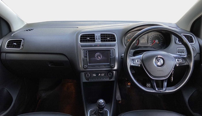 2018 Volkswagen Polo HIGHLINE PLUS 1.0 16 ALLOY, Petrol, Manual, 28,707 km, Dashboard