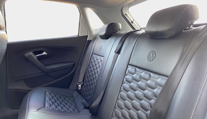 2018 Volkswagen Polo HIGHLINE PLUS 1.0 16 ALLOY, Petrol, Manual, 28,707 km, Right Side Rear Door Cabin