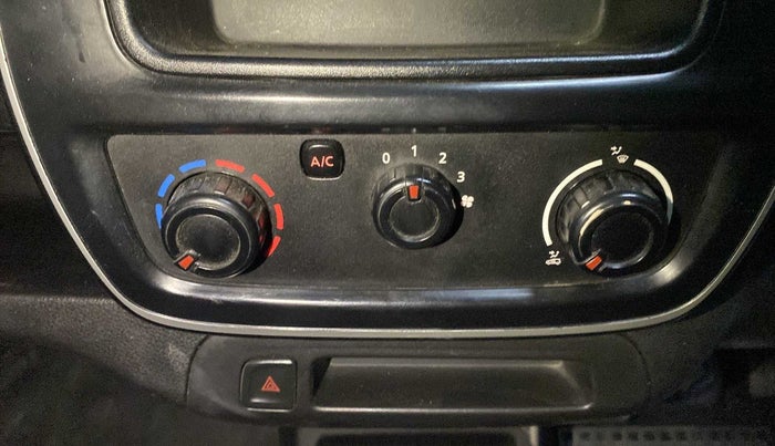 2018 Renault Kwid RXL, Petrol, Manual, 41,688 km, AC Unit - Directional switch has minor damage