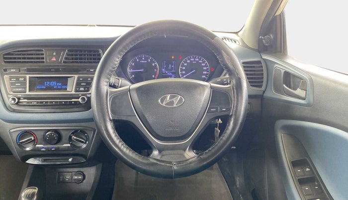 2016 Hyundai i20 Active 1.2 BASE, Petrol, Manual, 1,15,157 km, Steering Wheel Close Up
