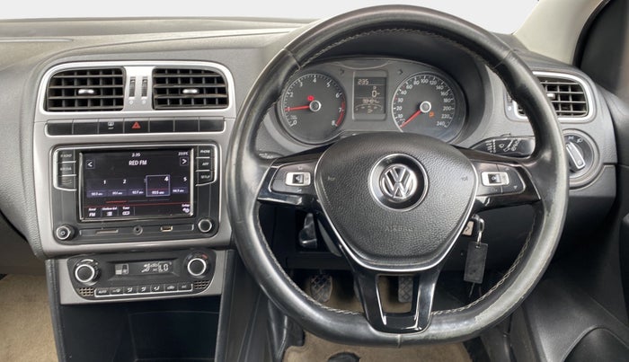 2018 Volkswagen Polo HIGHLINE PLUS 1.0 16 ALLOY, Petrol, Manual, 98,555 km, Steering Wheel Close Up