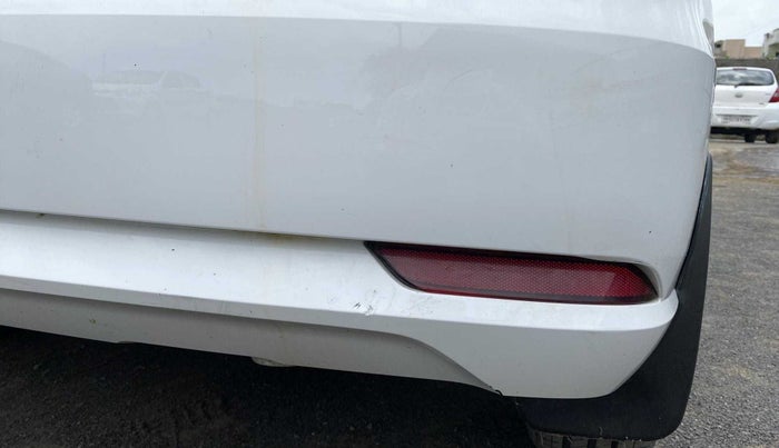 2017 Volkswagen Ameo COMFORTLINE 1.2L, Petrol, Manual, 50,849 km, Rear bumper - Minor scratches