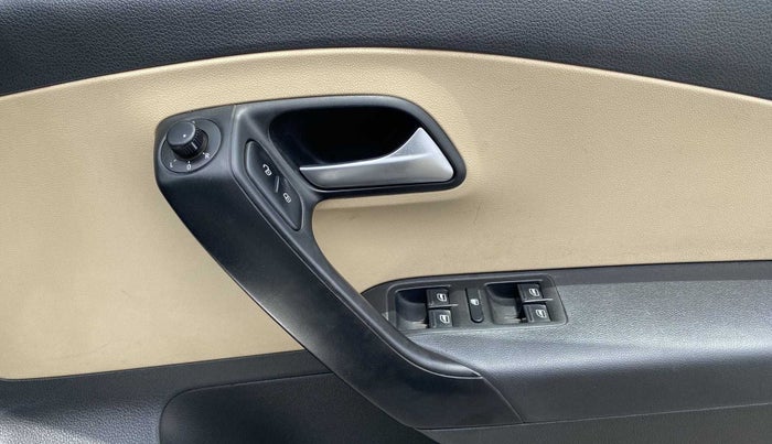 2017 Volkswagen Ameo COMFORTLINE 1.2L, Petrol, Manual, 50,849 km, Driver Side Door Panels Control